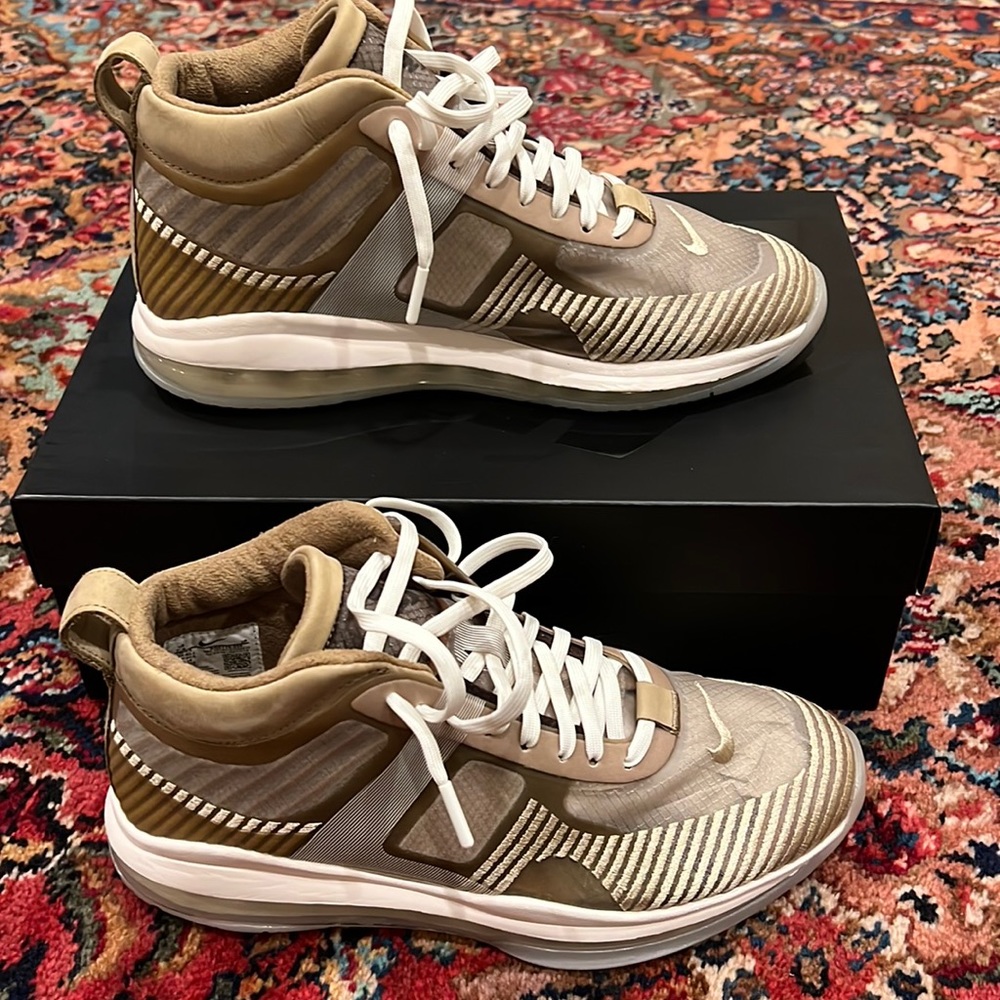 New Lebron icon in parachute beige/desert.